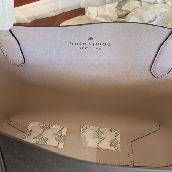 NWT kate spade Ava Reversible Tote - Picture 4 of 9